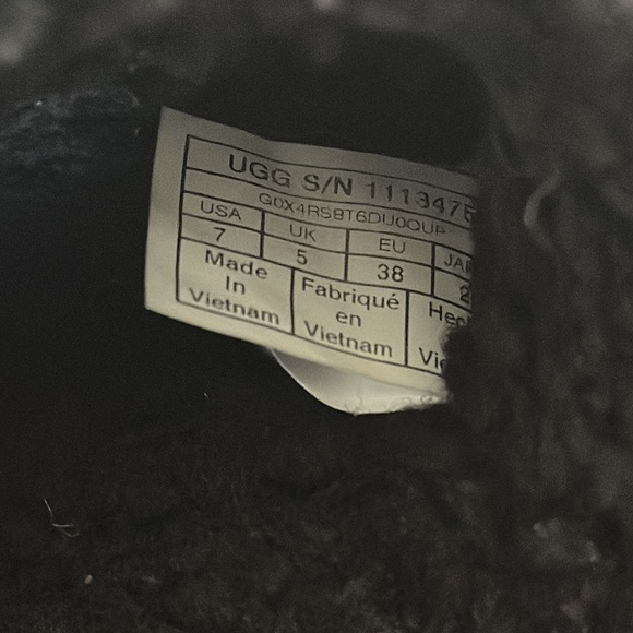 Black platform UGG Fluffita slides - Picture 7 of 8